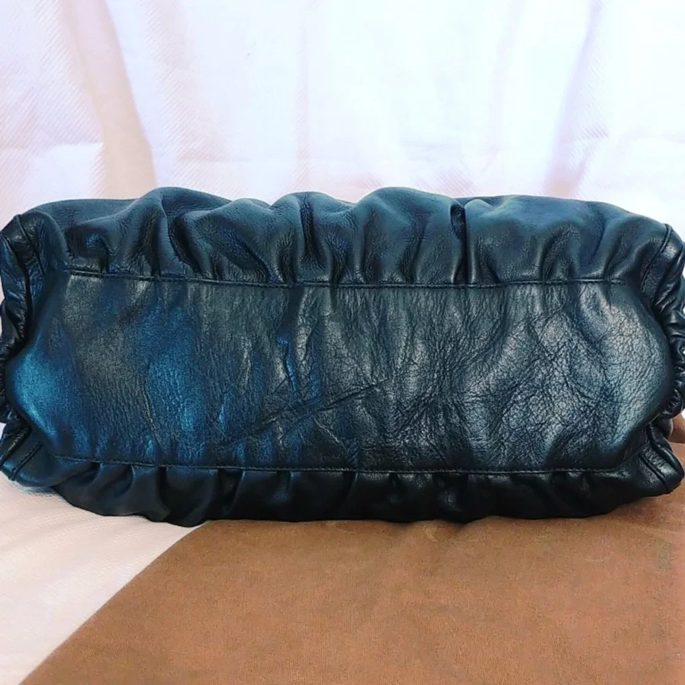 Gucci Large Abbey D-Ring Hobo in Black Leather EUC - Picture 10 of 16